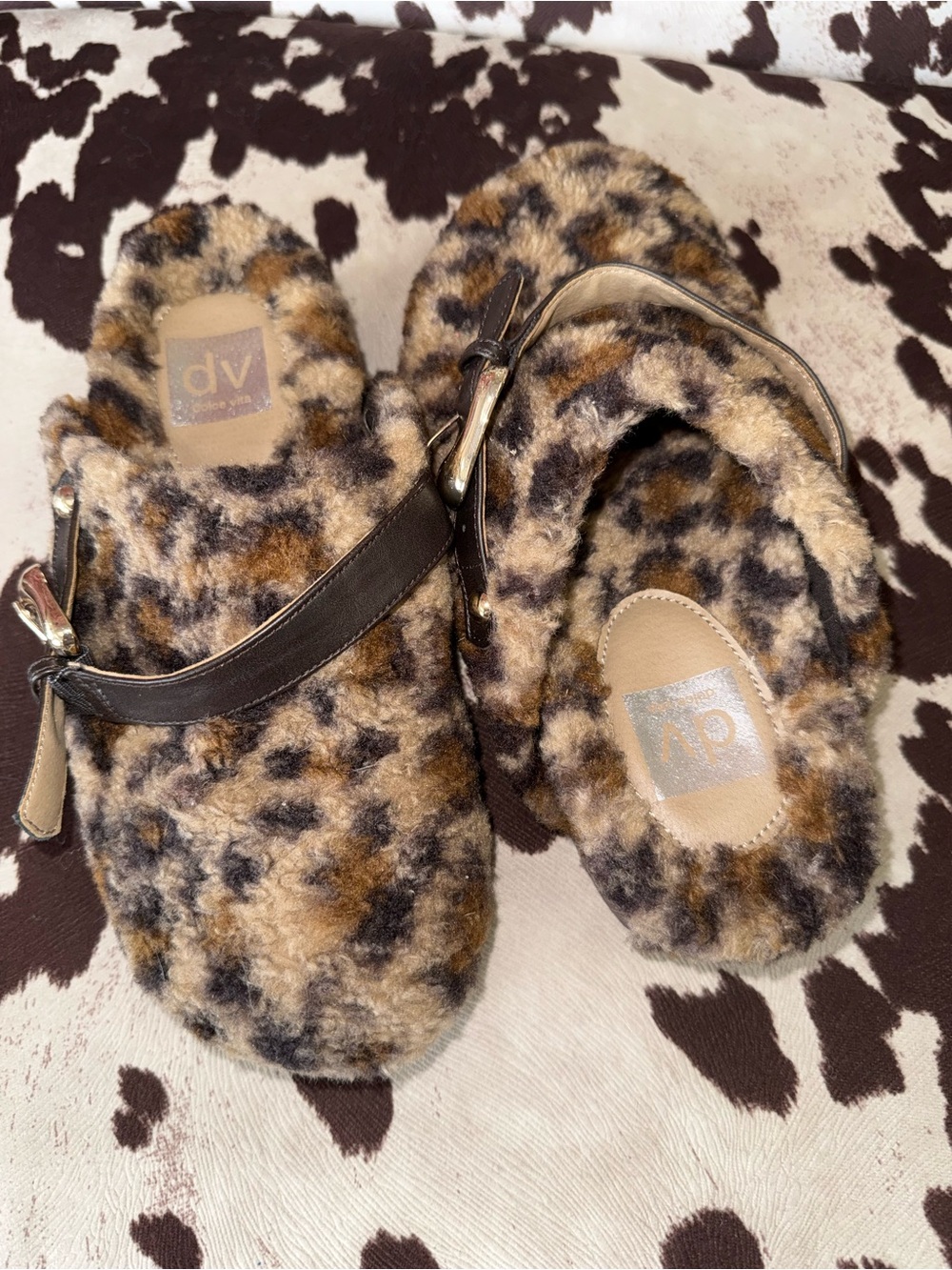 Dolce Vita (6.5) Neutral Cheetah Print Sherpa Slip On Mules